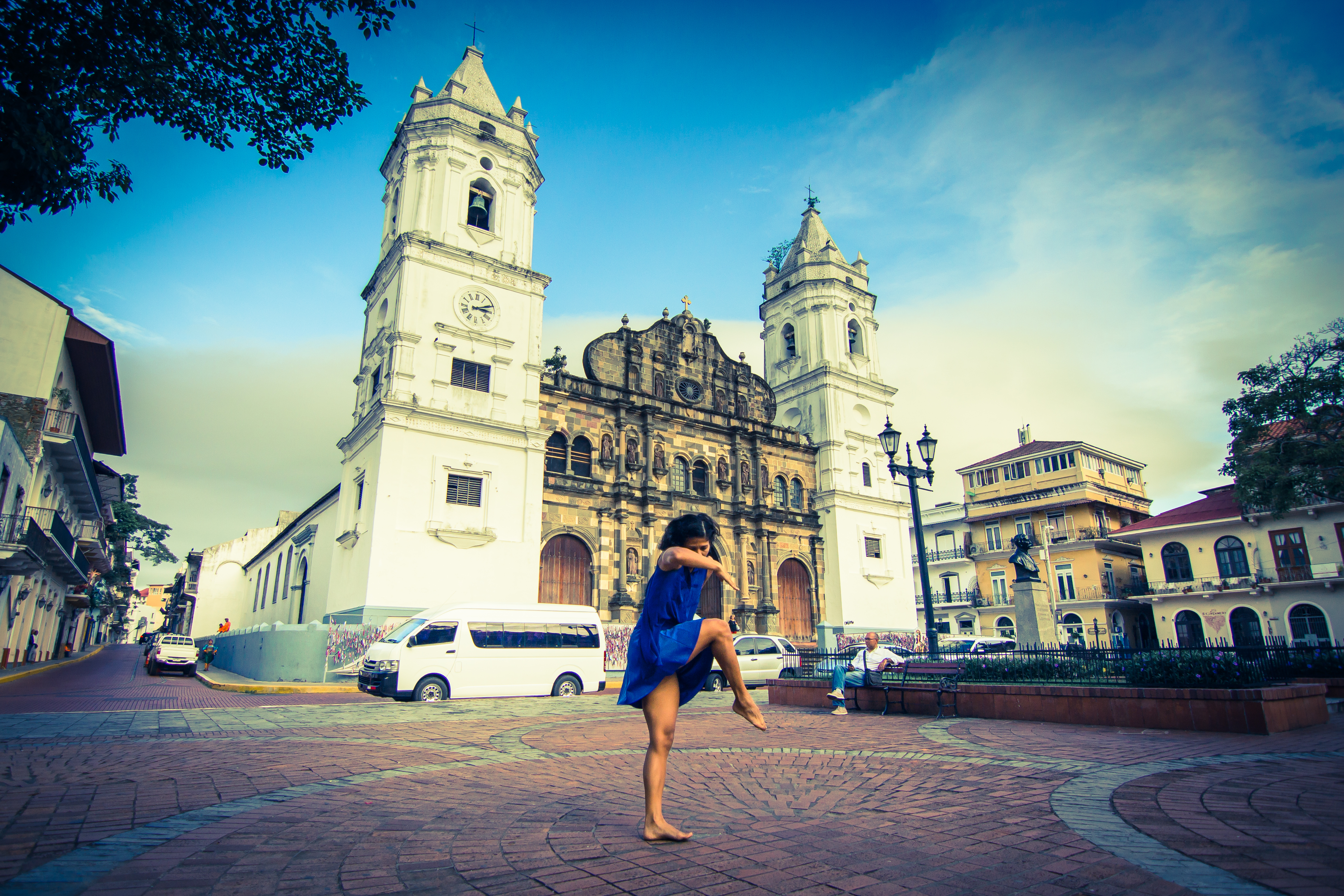 Omaris MQ / Wa·táa Danza